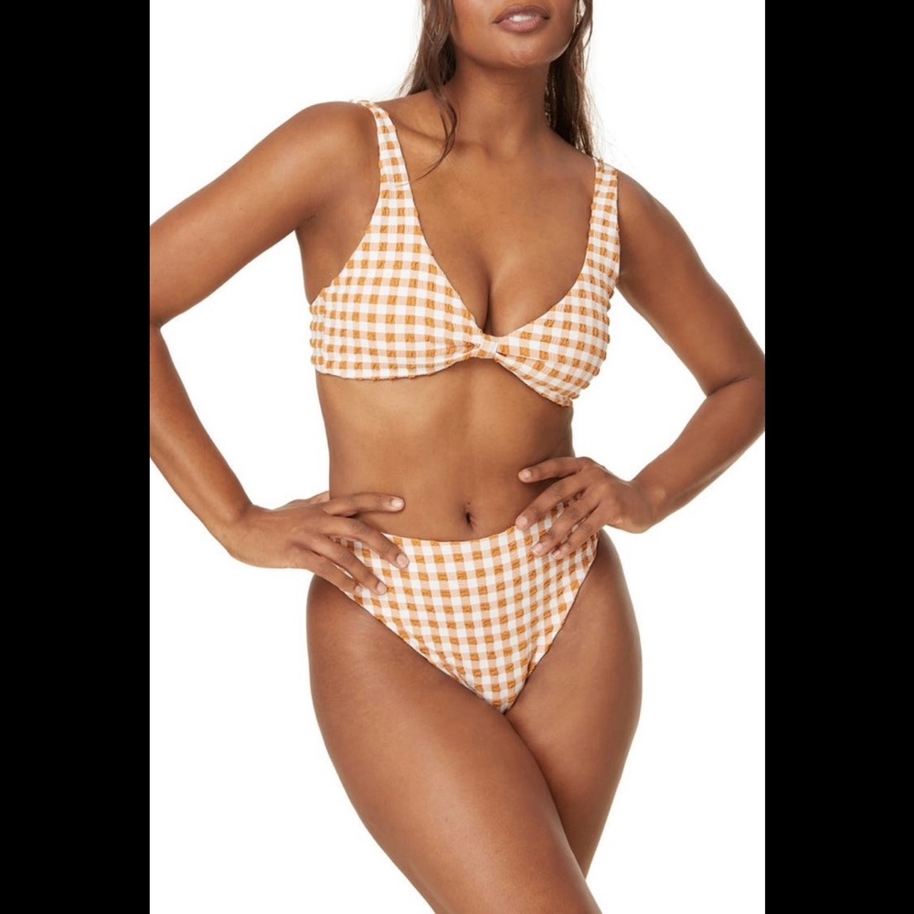 Andie Amor Knot Bikini Top & ‘90s High Waist Bikini Bottoms